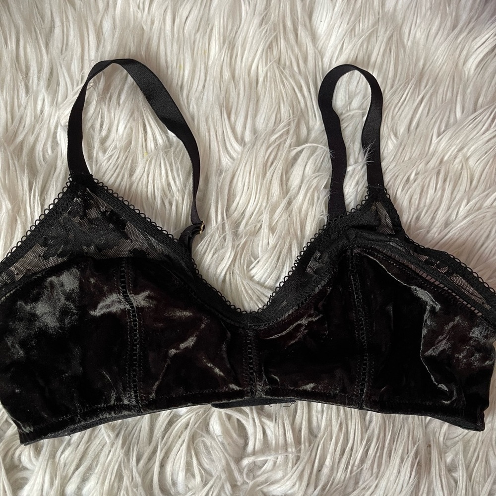 victoria secret velvet floral lace bralette